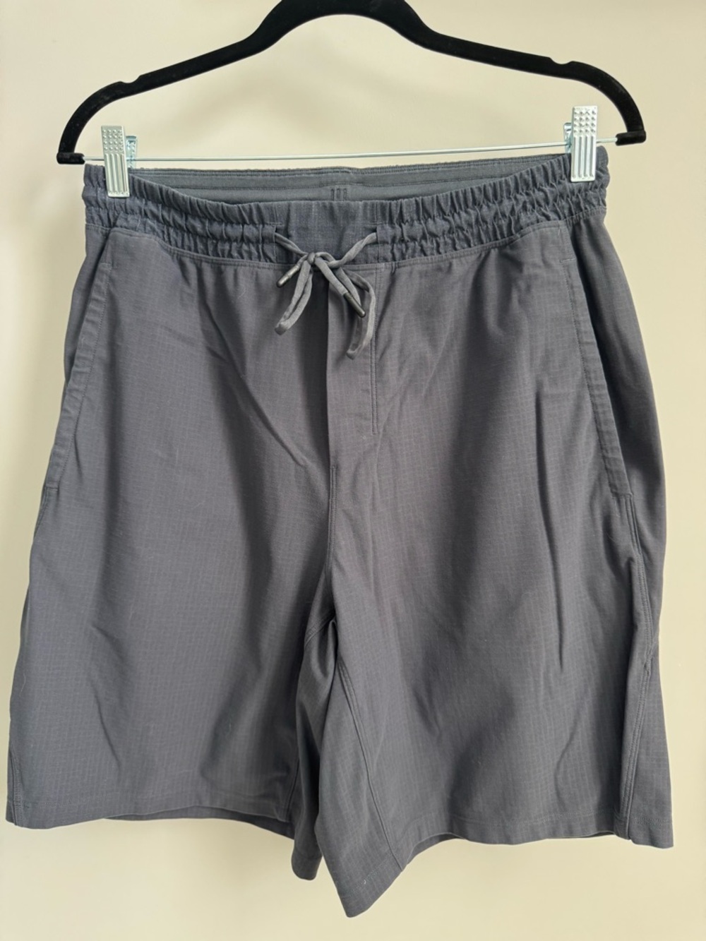 Lululemon Black Ripstop Training Gym Shorts Men’s M